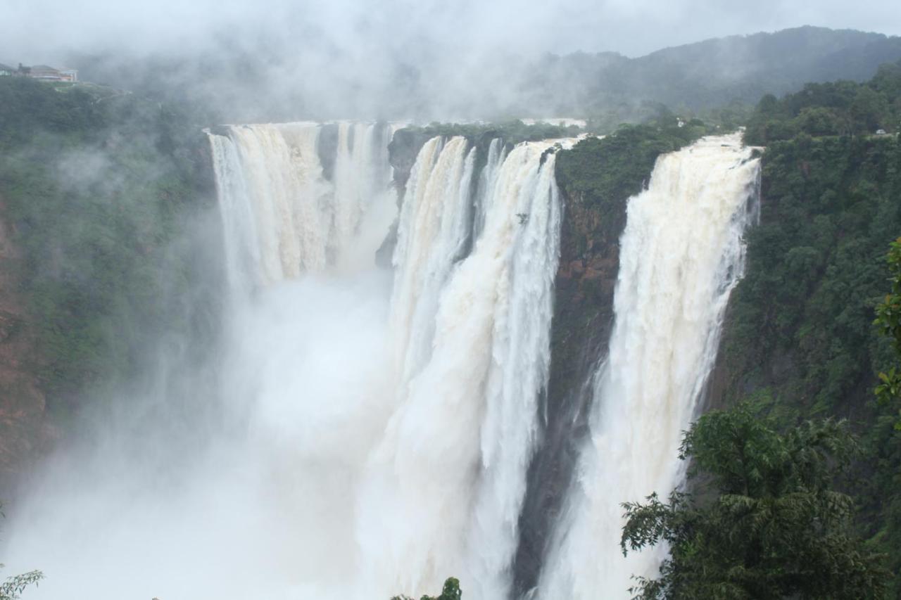 Kstdc Hotel Mayura Gerusoppa, Jogfalls Māvingundi Екстериор снимка